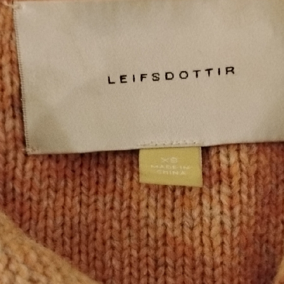 Leifsdottir Anthropologie Gold Knit Cardigan With Large Green Painted Buttons! - Picture 2 of 5